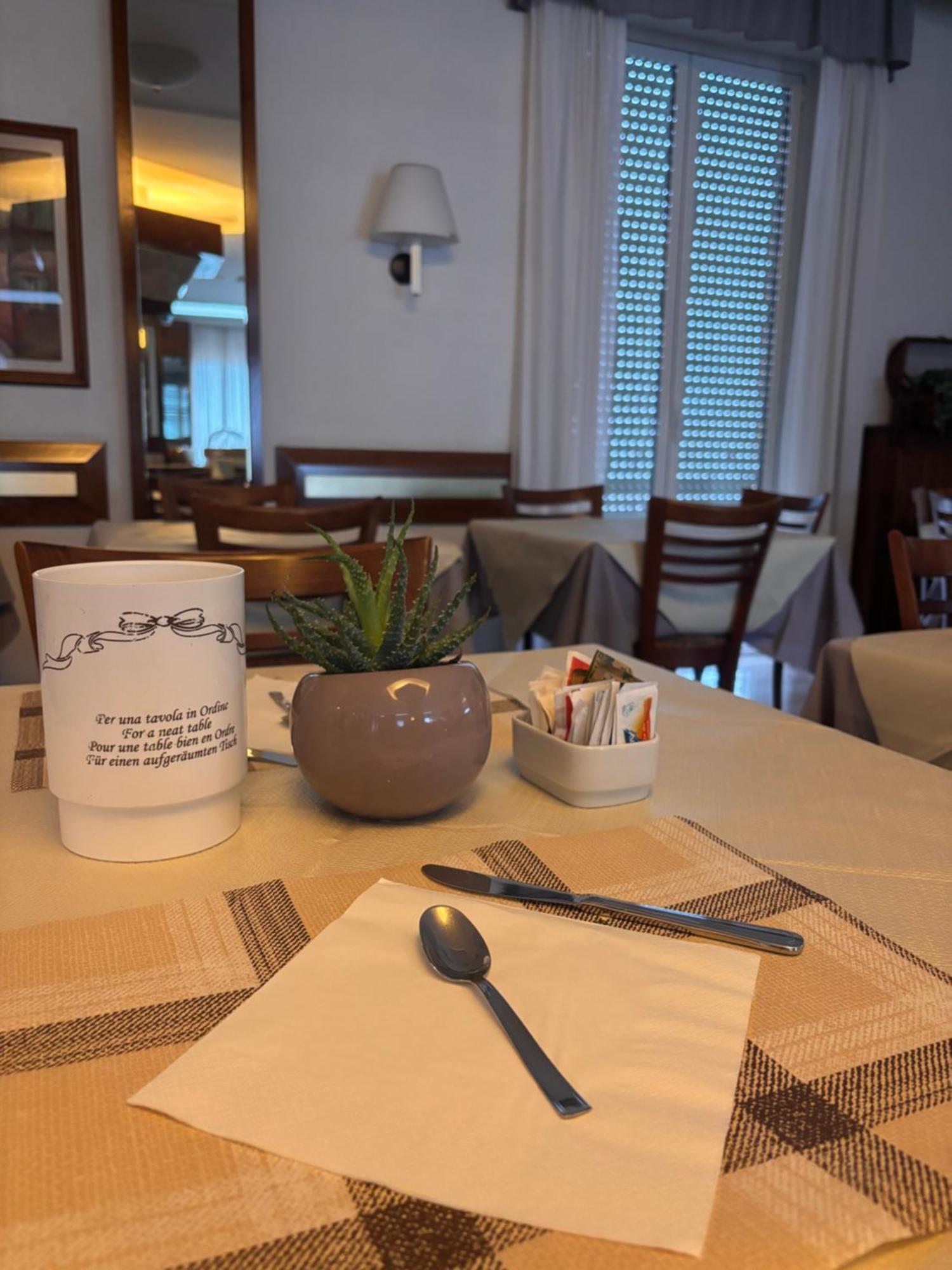 Hotel Crocenzi San Marino Zewnętrze zdjęcie